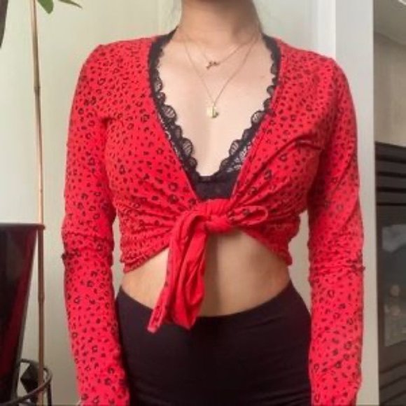 SUNDAY BEST Red Leopard Tie Front Crop Top - Picture 2 of 9